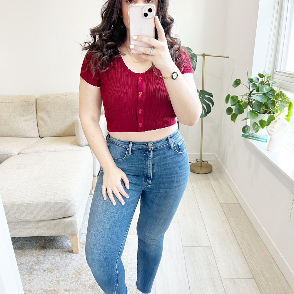 Ton Tong Red Cropped Knit Sweater
